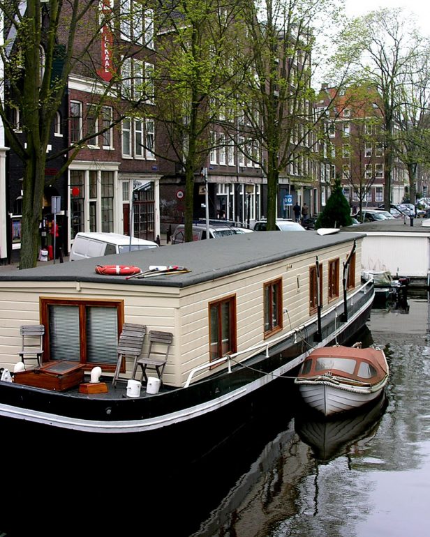 плавучие апартаменты Амстердам