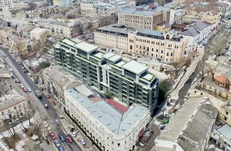 Пространство на Дерибасовской гал1